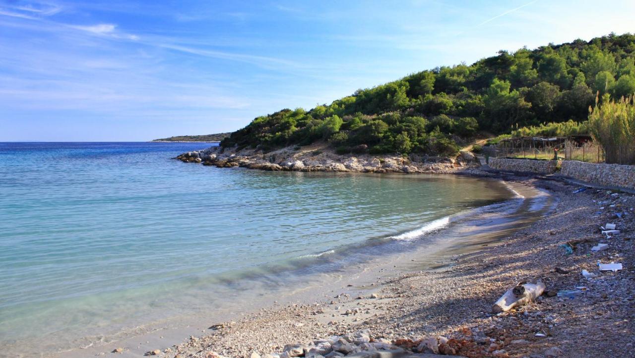 Apartments By The Sea Milna, Vis - 8913 Bagian luar foto