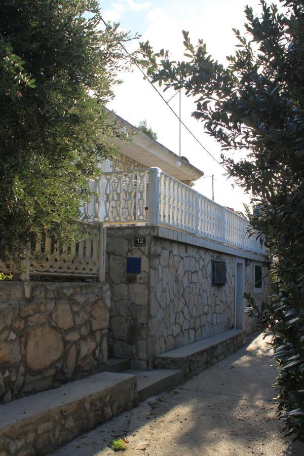 Apartments By The Sea Milna, Vis - 8913 Bagian luar foto