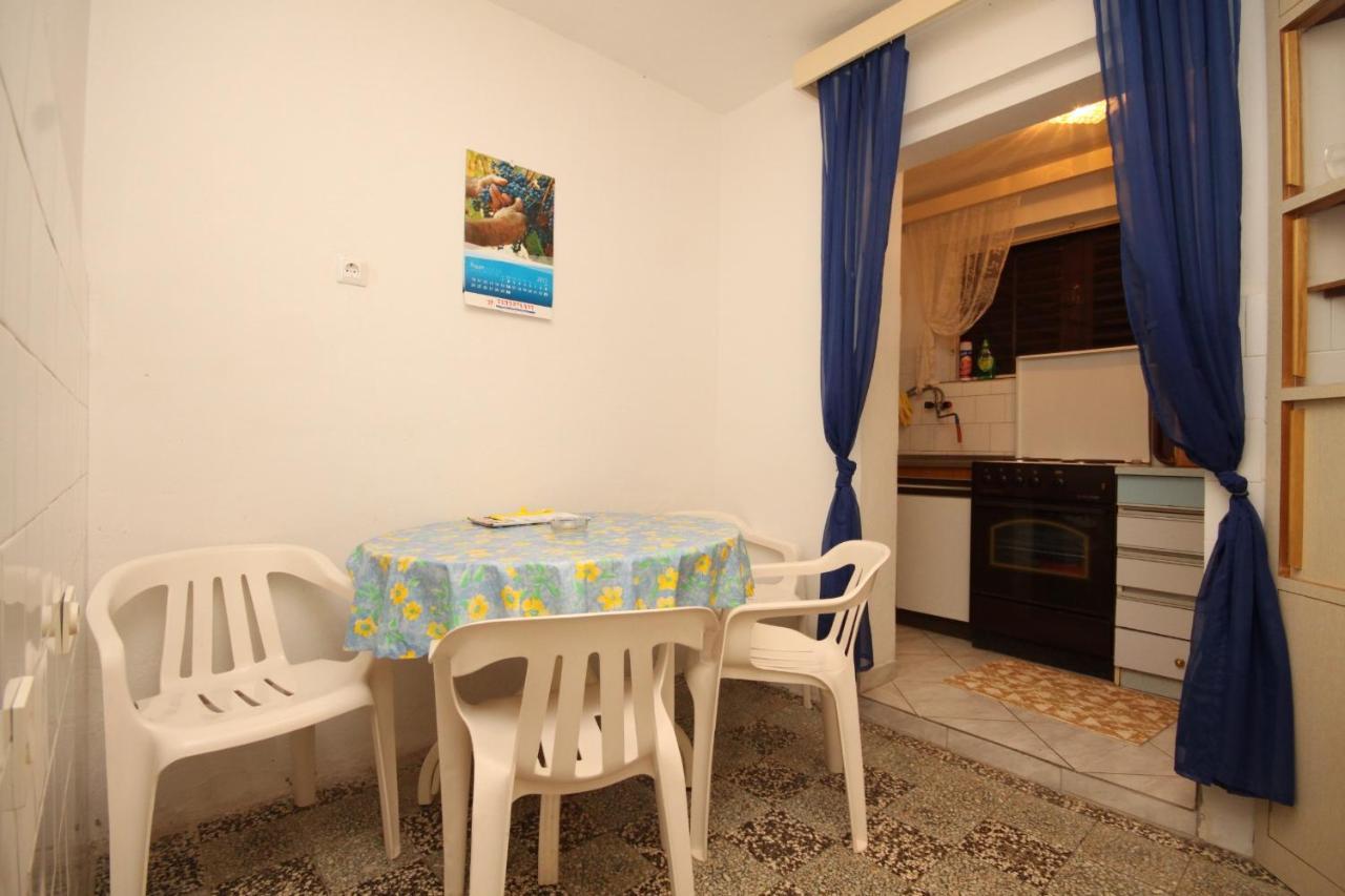 Apartments By The Sea Milna, Vis - 8913 Bagian luar foto