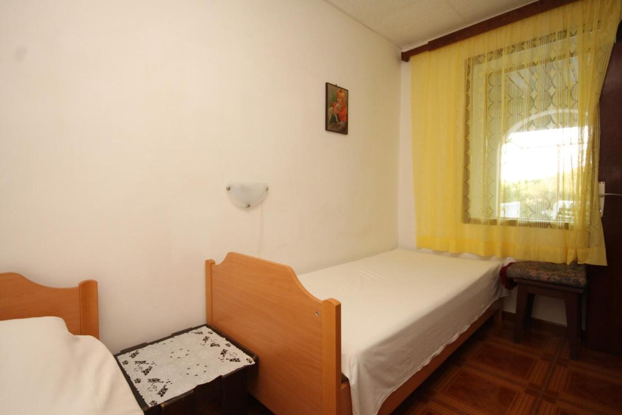Apartments By The Sea Milna, Vis - 8913 Bagian luar foto