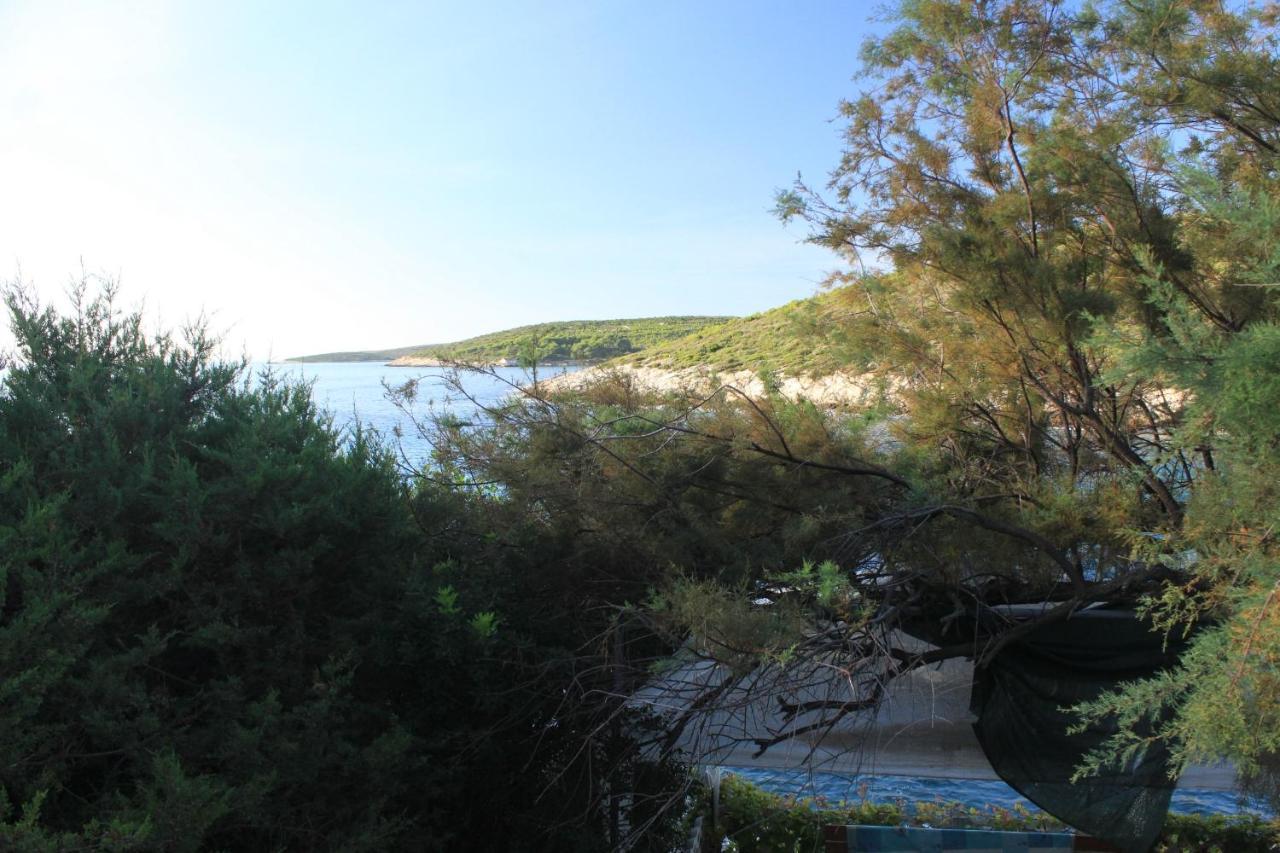 Apartments By The Sea Milna, Vis - 8913 Bagian luar foto