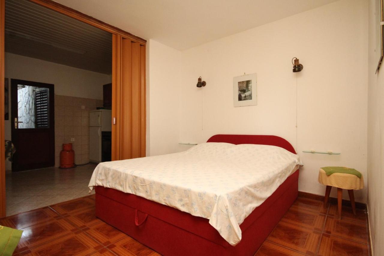 Apartments By The Sea Milna, Vis - 8913 Bagian luar foto