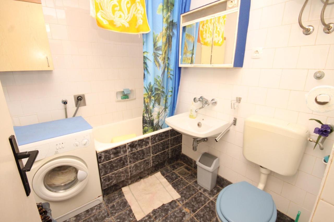 Apartments By The Sea Milna, Vis - 8913 Bagian luar foto